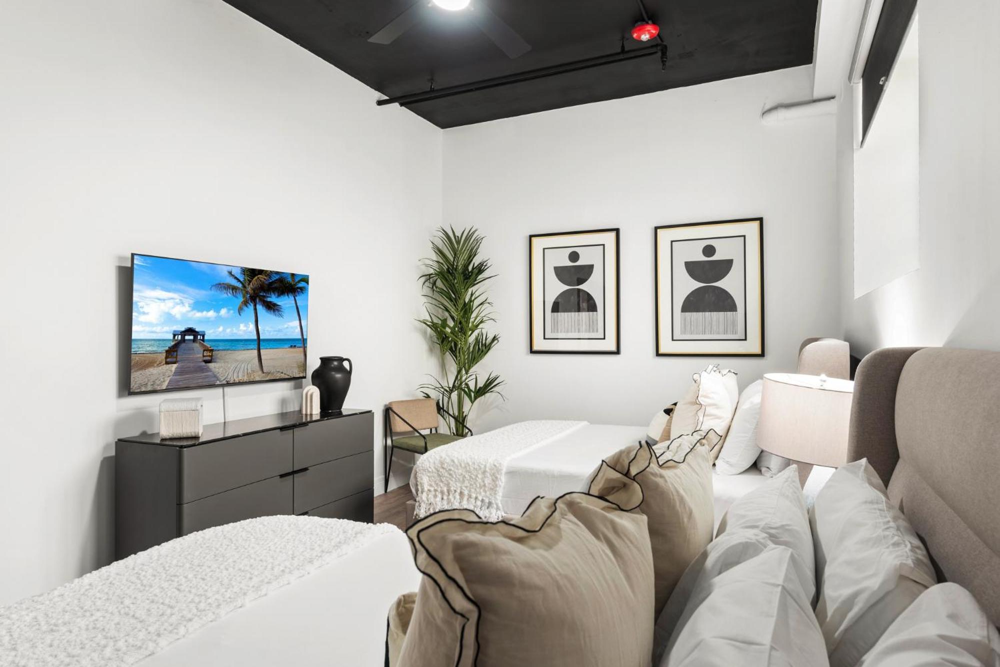 Luxuri Apartahotel Miami Beach